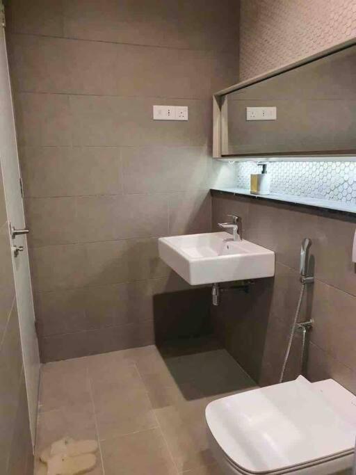 Апартаменты Infinity Pool/ Lucentia Bbcc, Near Lalaport, Pnb118, Klcc Куала-Лумпур Экстерьер фото